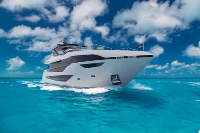 New 2027 Sunseeker 100 Yacht for Sale | Vancouver, BC | M&P Yacht Centre | 68b0e1101e8396207f04a93b