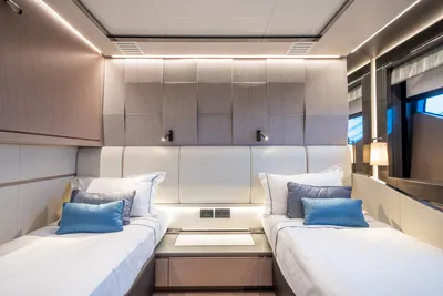New 2027 Sunseeker 100 Yacht for Sale | Vancouver, BC | M&P Yacht Centre | 68b0e1101e8396207f04a93b