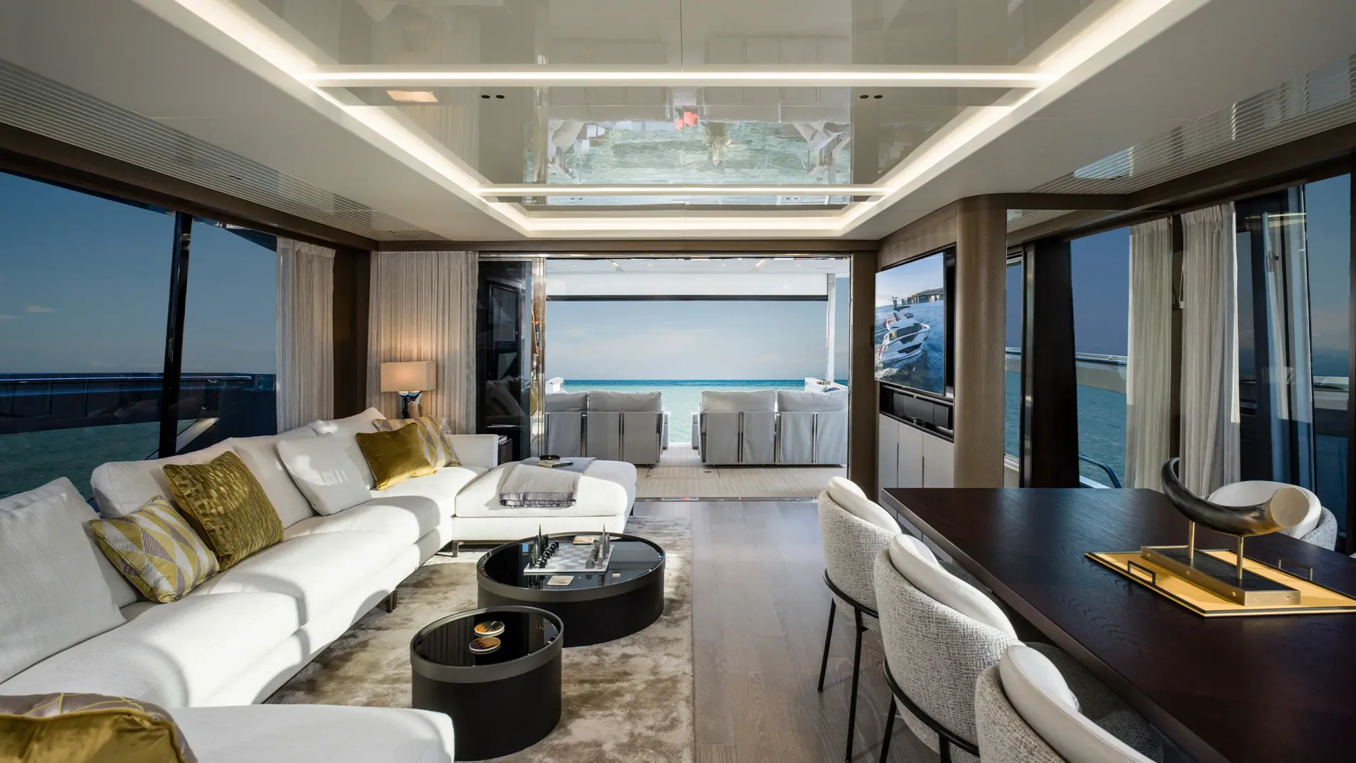 New 2027 Sunseeker 90 Ocean for Sale | Vancouver, BC | M&P Yacht Centre | 68b0e36d02d64e951a01e3d3