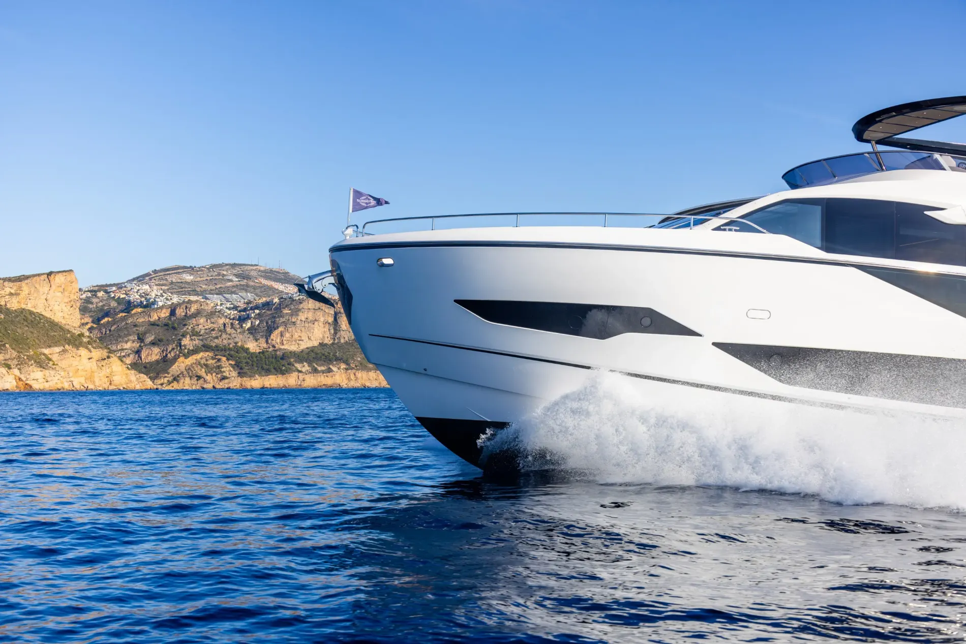 New 2027 Sunseeker 90 Ocean for Sale | Vancouver, BC | M&P Yacht Centre | 68b0e36d02d64e951a01e3d3