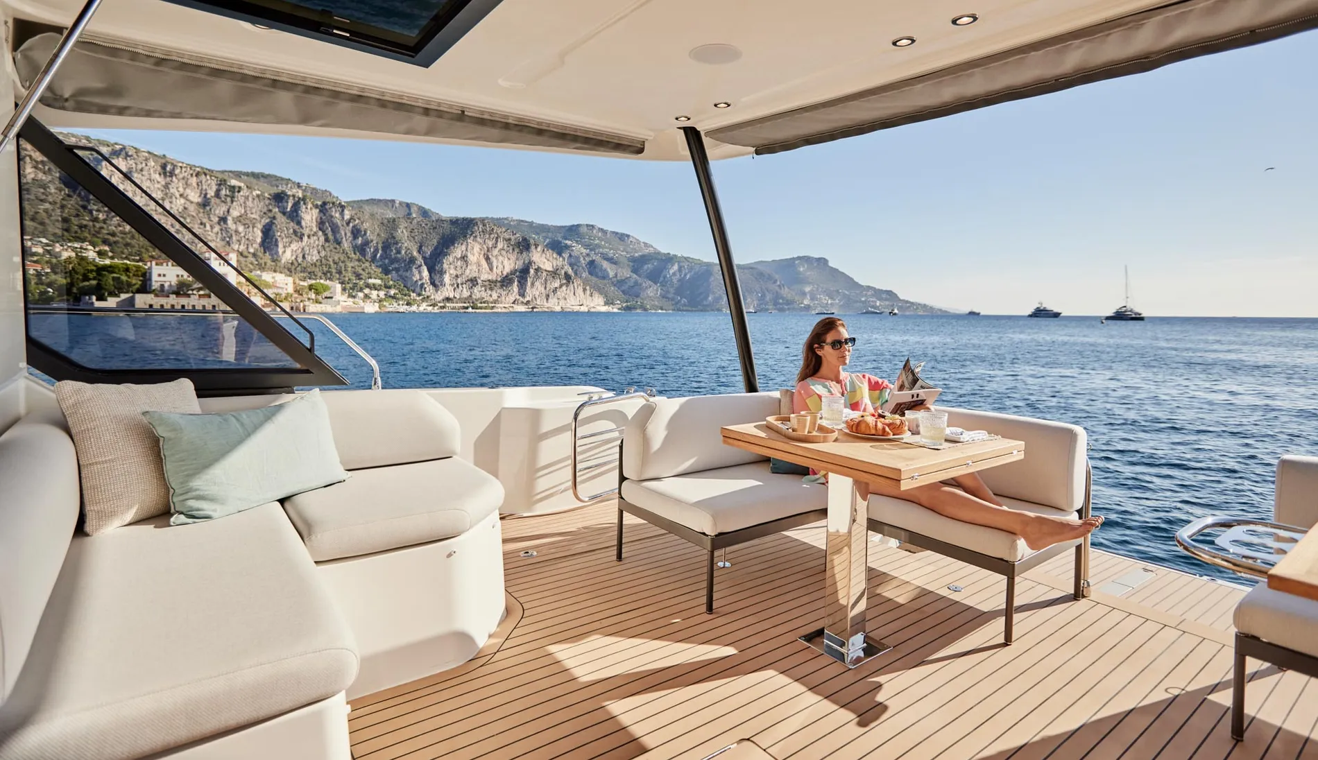 New 2027 Prestige yachts M48 for Sale | Vancouver, BC | M&P Yacht Centre | 68b0eb73b6298a649a091132