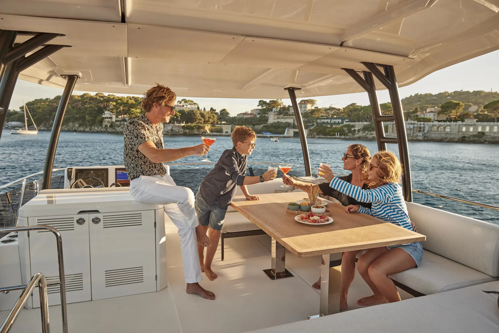 New 2027 Prestige yachts M48 for Sale | Vancouver, BC | M&P Yacht Centre | 68b0eb73b6298a649a091132