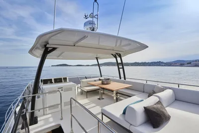 New 2027 Prestige yachts M48 for Sale | Vancouver, BC | M&P Yacht Centre | 68b0eb73b6298a649a091132
