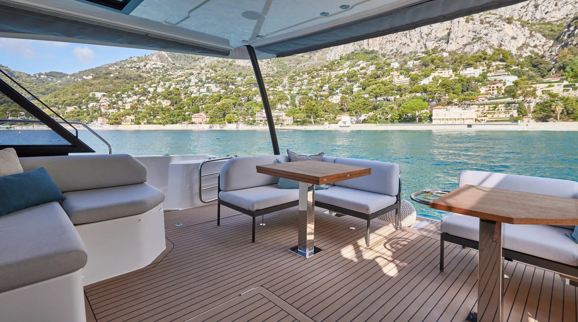 New 2027 Prestige yachts M48 for Sale | Vancouver, BC | M&P Yacht Centre | 68b0eb73b6298a649a091132