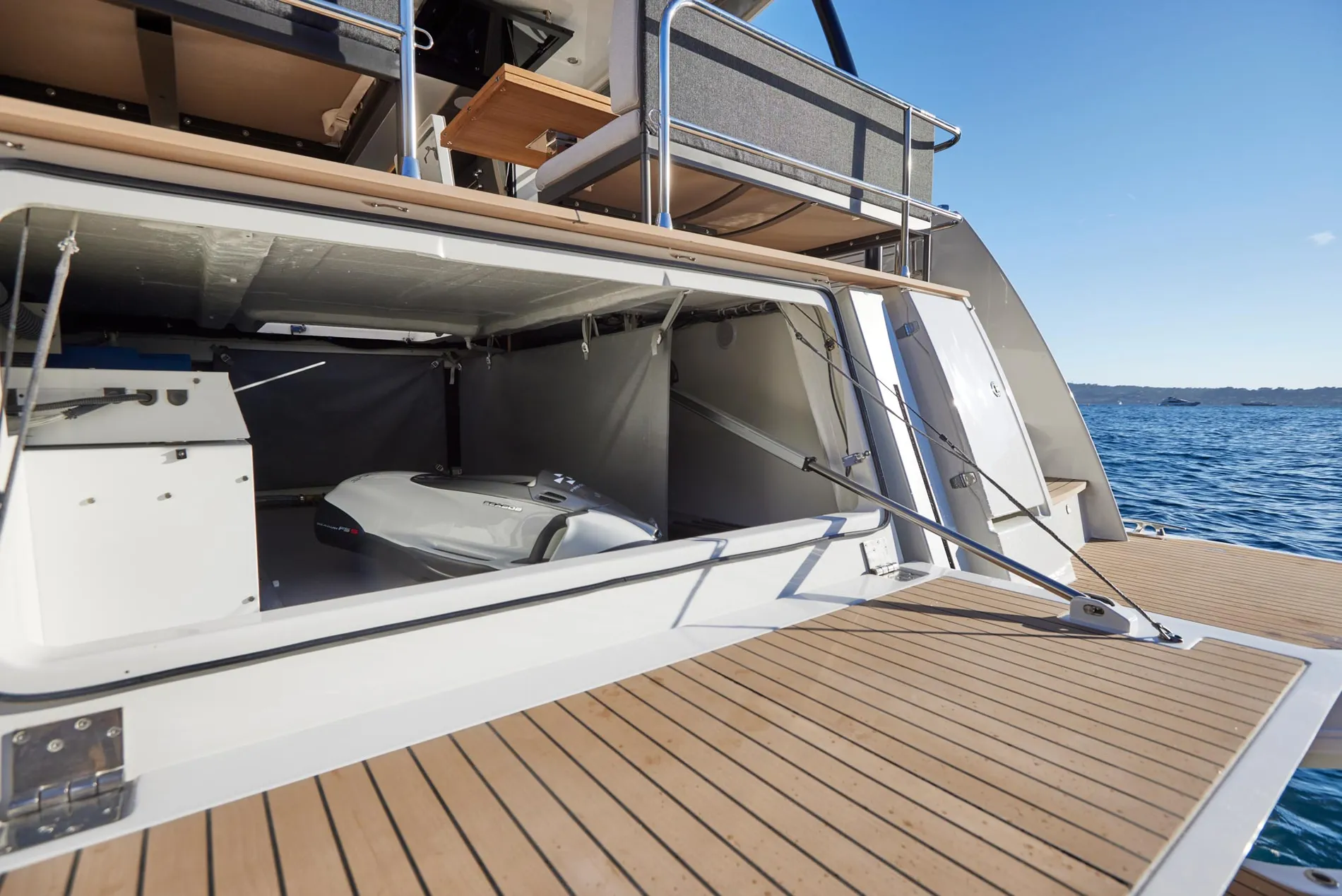 New 2027 Prestige yachts M48 for Sale | Vancouver, BC | M&P Yacht Centre | 68b0eb73b6298a649a091132