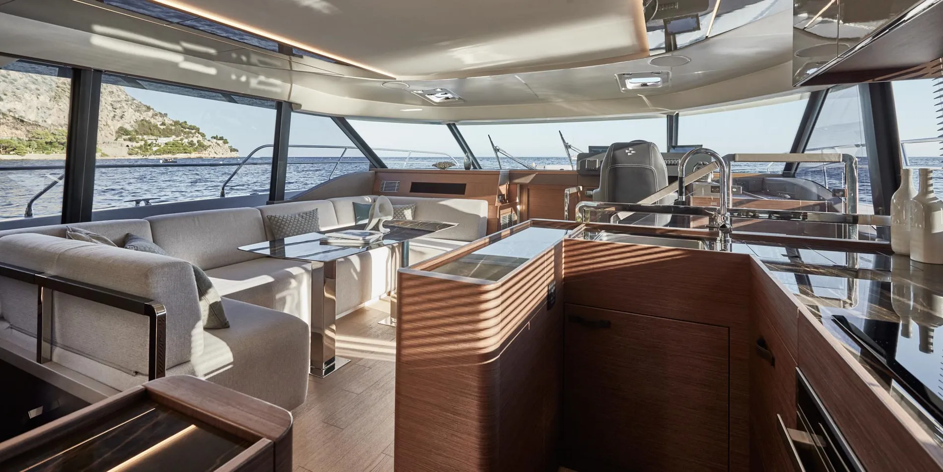 New 2027 Prestige yachts M48 for Sale | Vancouver, BC | M&P Yacht Centre | 68b0eb73b6298a649a091132