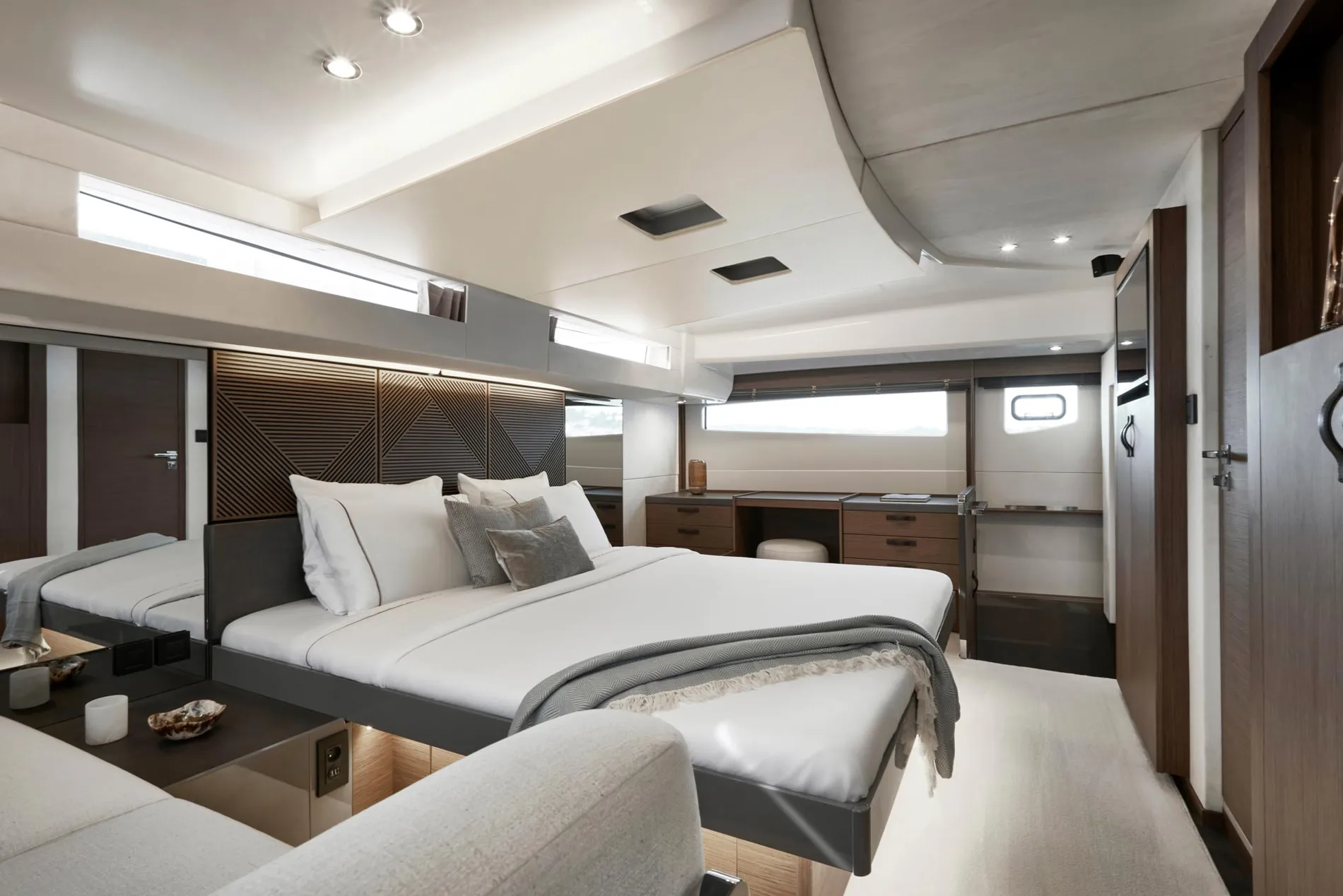 New 2027 Prestige yachts M48 for Sale | Vancouver, BC | M&P Yacht Centre | 68b0eb73b6298a649a091132
