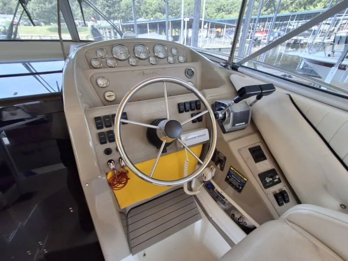 boat-carouselImage-image