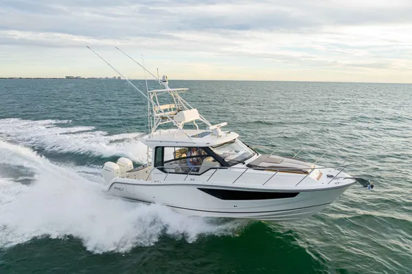 2027 Boston Whaler 365 Conquest