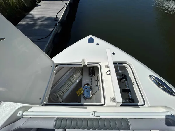 2026 Cobia 280 DC detail image 16