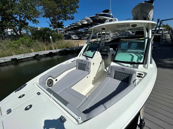 2026 Cobia 280 DC detail image 17