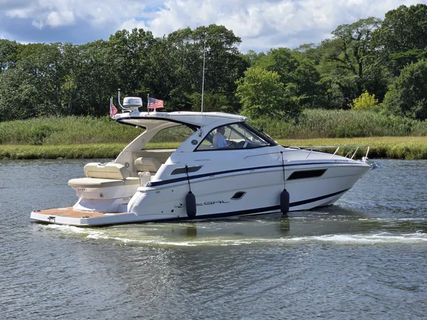 2018 Regal 35 SC detail image 5