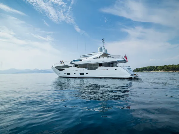 2027 Sunseeker 116 Yacht