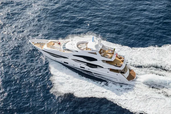 2027 Sunseeker 131 Yacht 