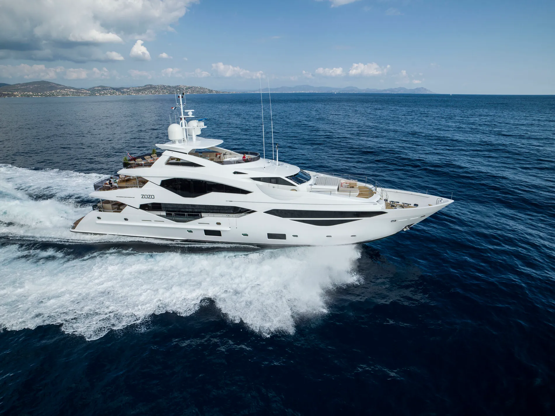 New 2027 Sunseeker 131 Yacht for Sale | Vancouver, BC | M&P Yacht Centre | 68c9edb42c63c4d9b20e726b