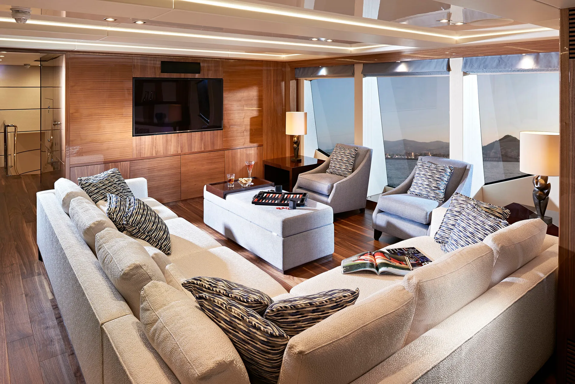 New 2027 Sunseeker 131 Yacht for Sale | Vancouver, BC | M&P Yacht Centre | 68c9edb42c63c4d9b20e726b