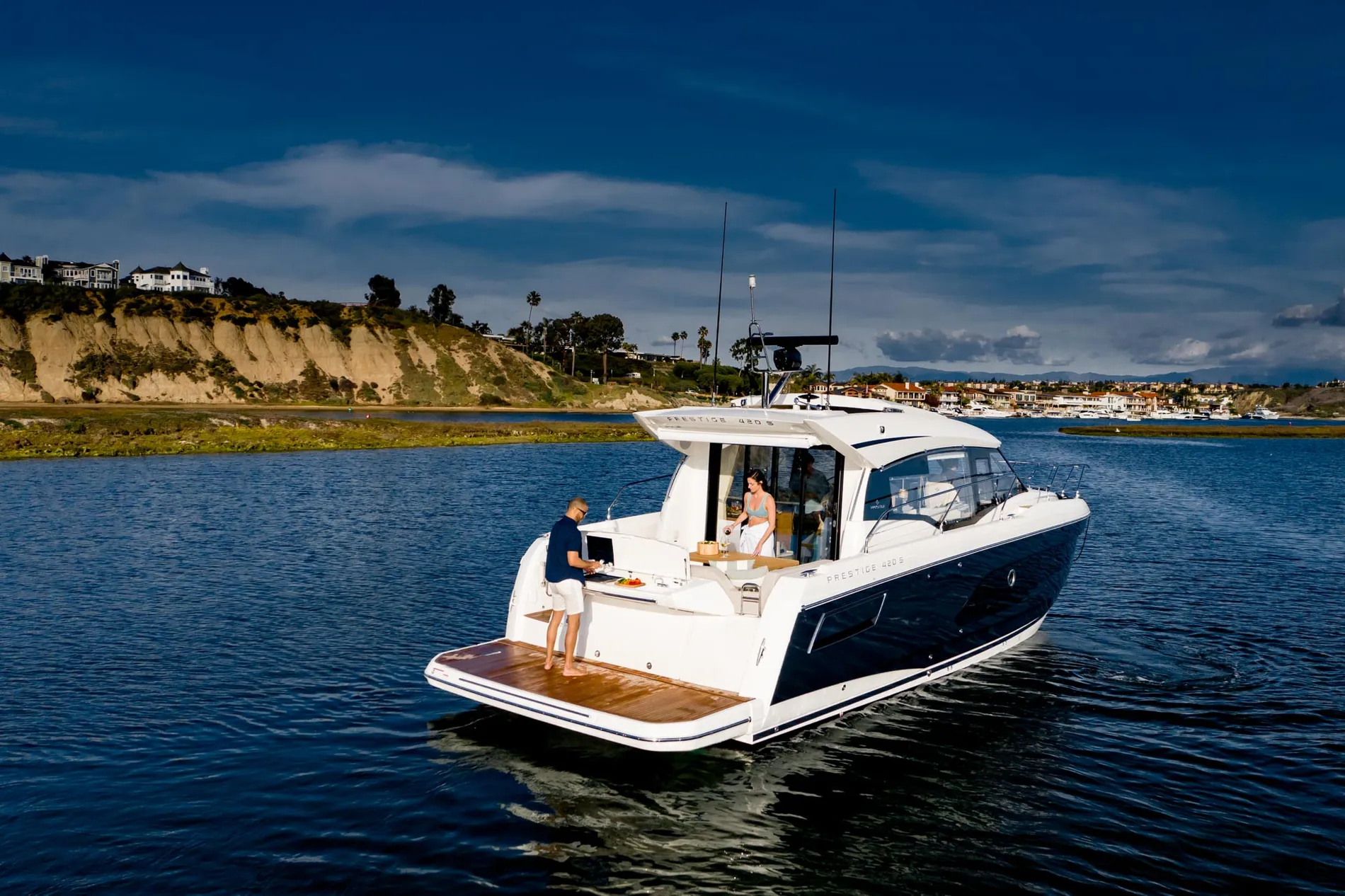 New 2027 Prestige yachts 420S for Sale | Vancouver, BC | M&P Yacht Centre | 68c9f7d8b443086b570fb930