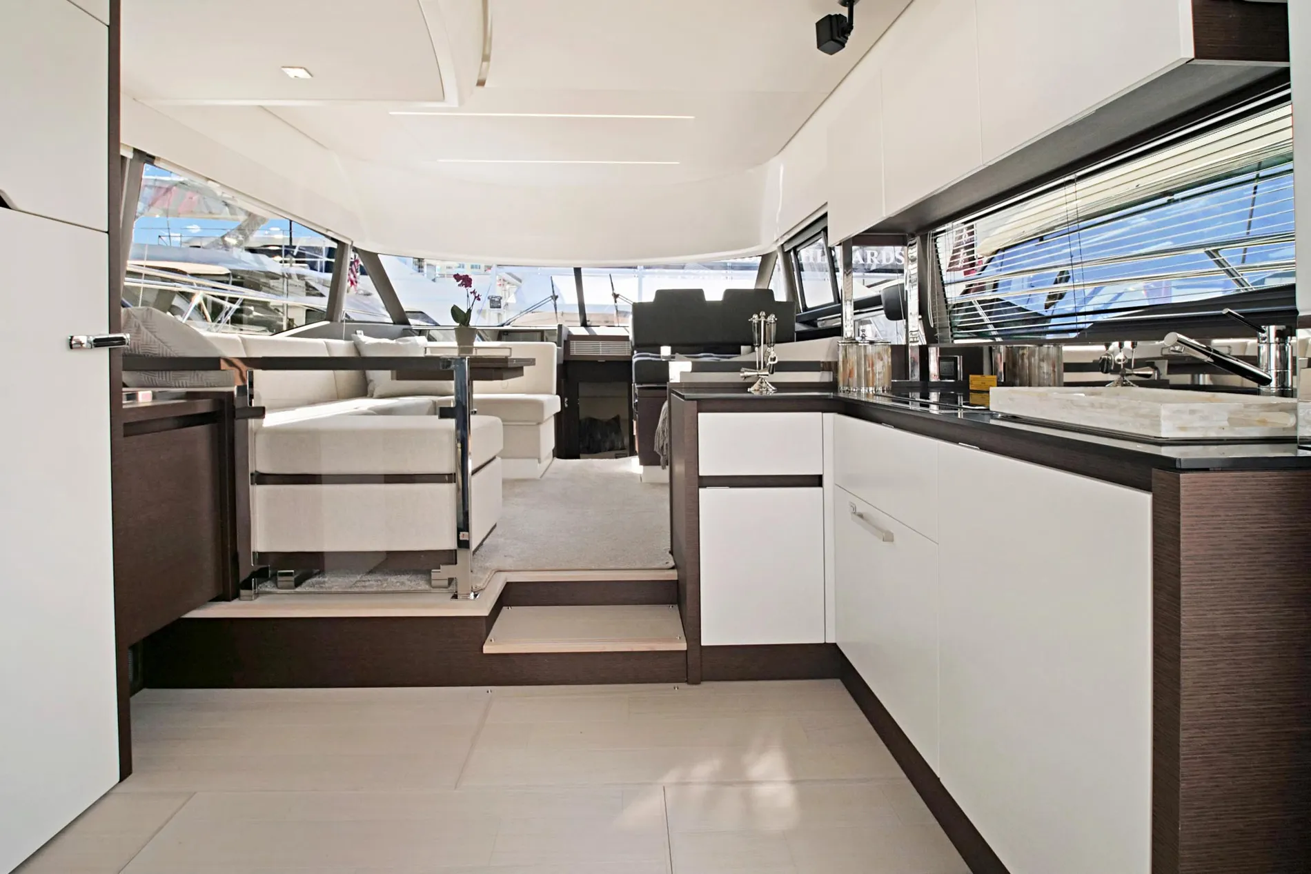 New 2027 Prestige yachts 460S for Sale | Vancouver, BC | M&P Yacht Centre | 68c9f99f39f2573c7c024cb7