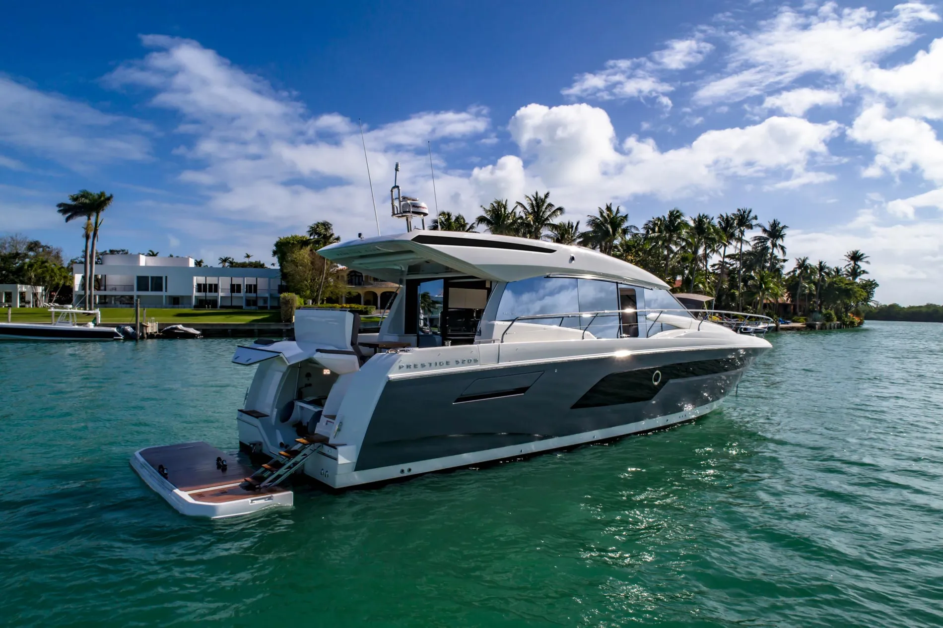 New 2027 Prestige yachts 520S for Sale | Vancouver, BC | M&P Yacht Centre | 68c9fb19346edbf0f207583d