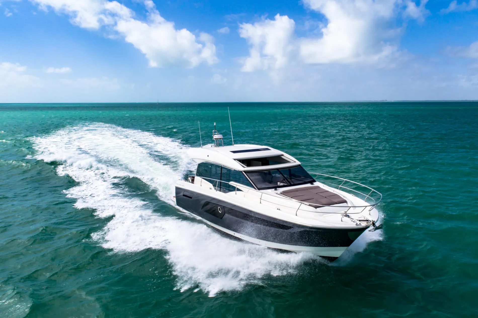 New 2027 Prestige yachts 520S for Sale | Vancouver, BC | M&P Yacht Centre | 68c9fb19346edbf0f207583d