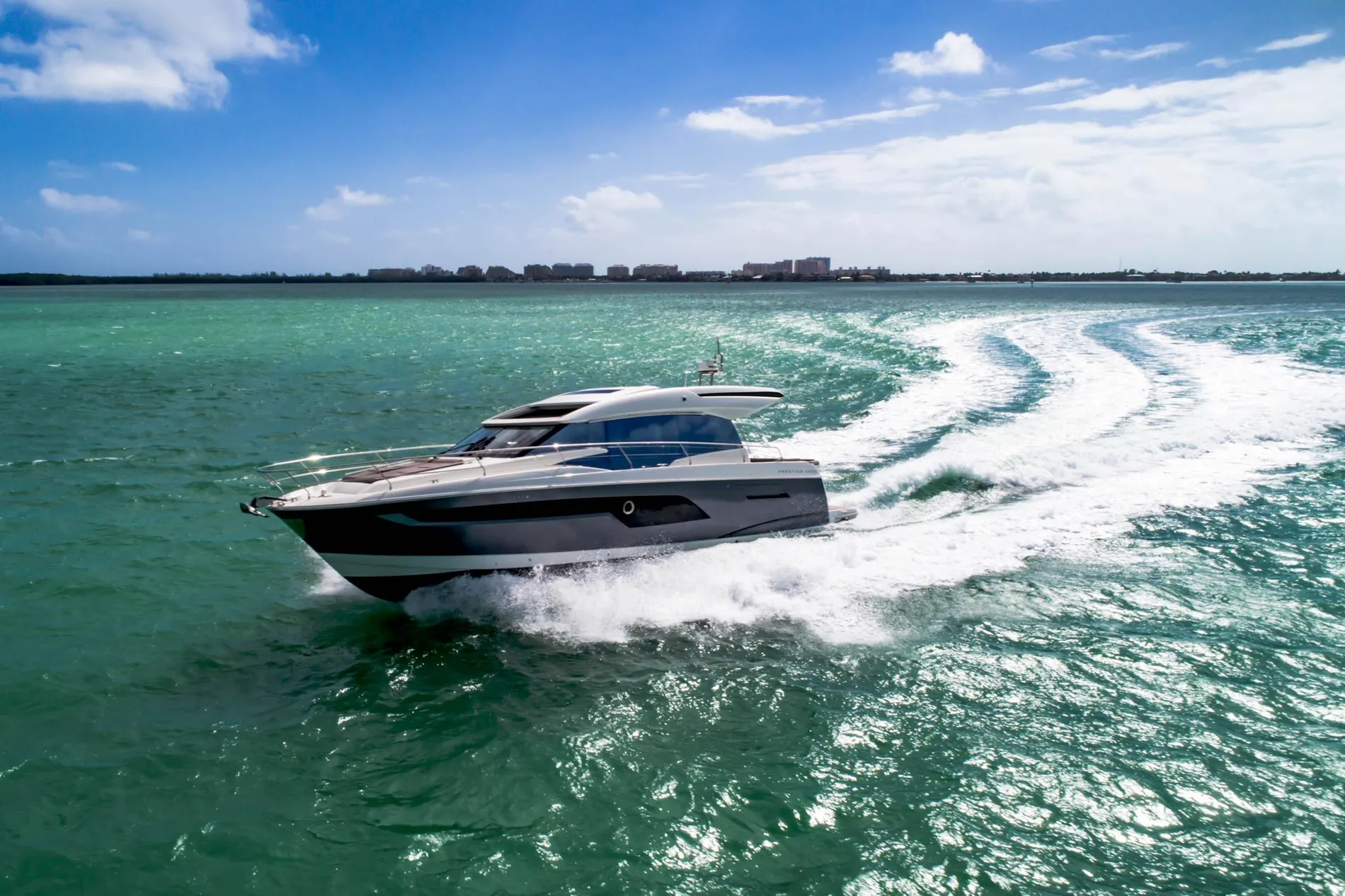 New 2027 Prestige yachts 520S for Sale | Vancouver, BC | M&P Yacht Centre | 68c9fb19346edbf0f207583d