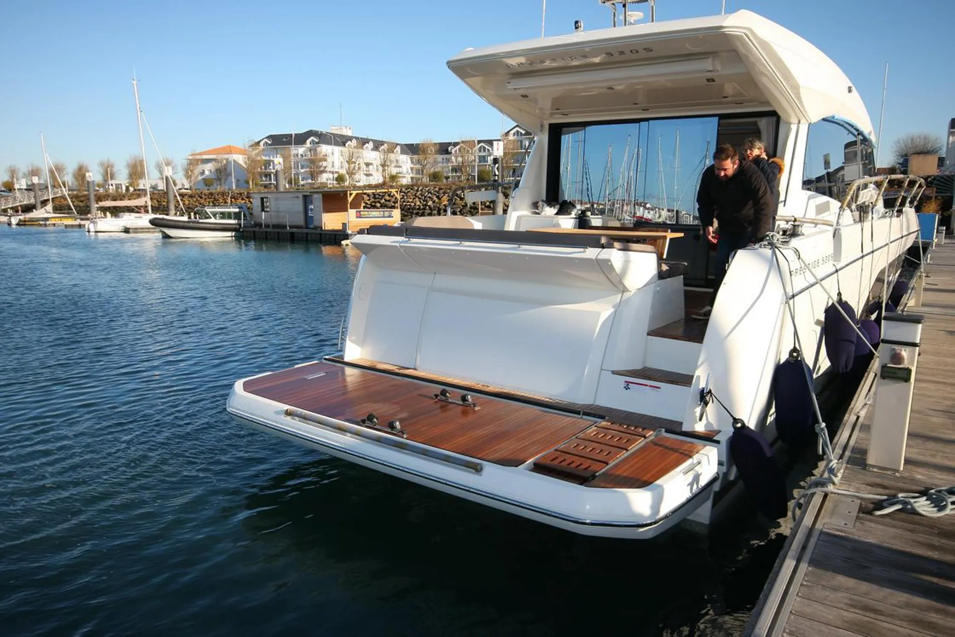 New 2027 Prestige yachts 520S for Sale | Vancouver, BC | M&P Yacht Centre | 68c9fb19346edbf0f207583d