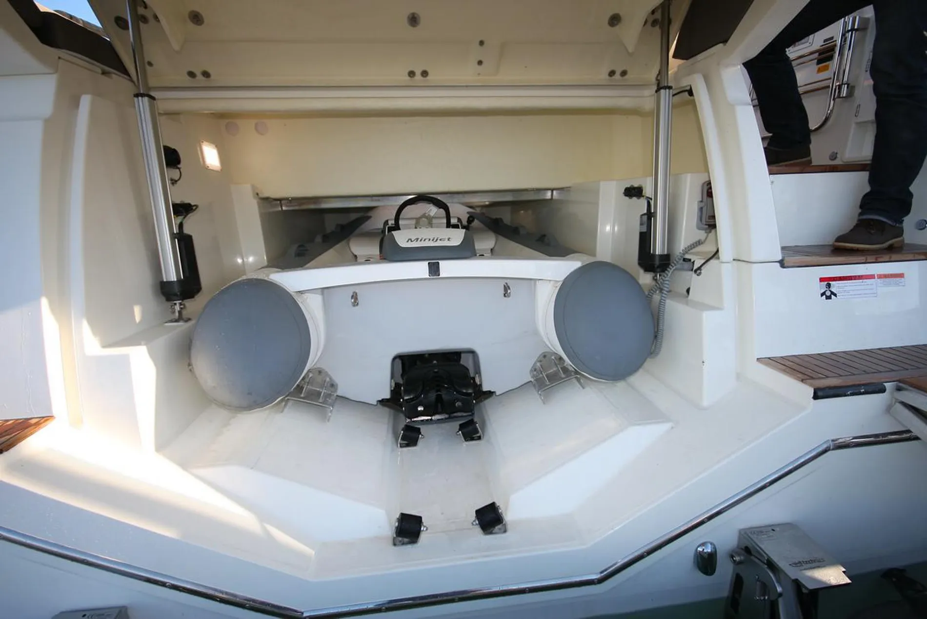 New 2027 Prestige yachts 520S for Sale | Vancouver, BC | M&P Yacht Centre | 68c9fb19346edbf0f207583d