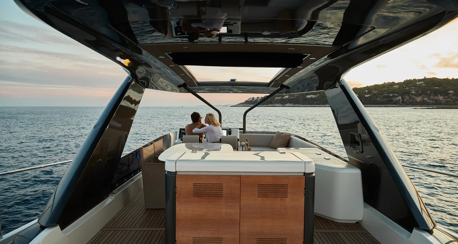New 2027 Prestige yachts X70 for Sale | Vancouver, BC | M&P Yacht Centre | 68c9fd421f693a85880bda58