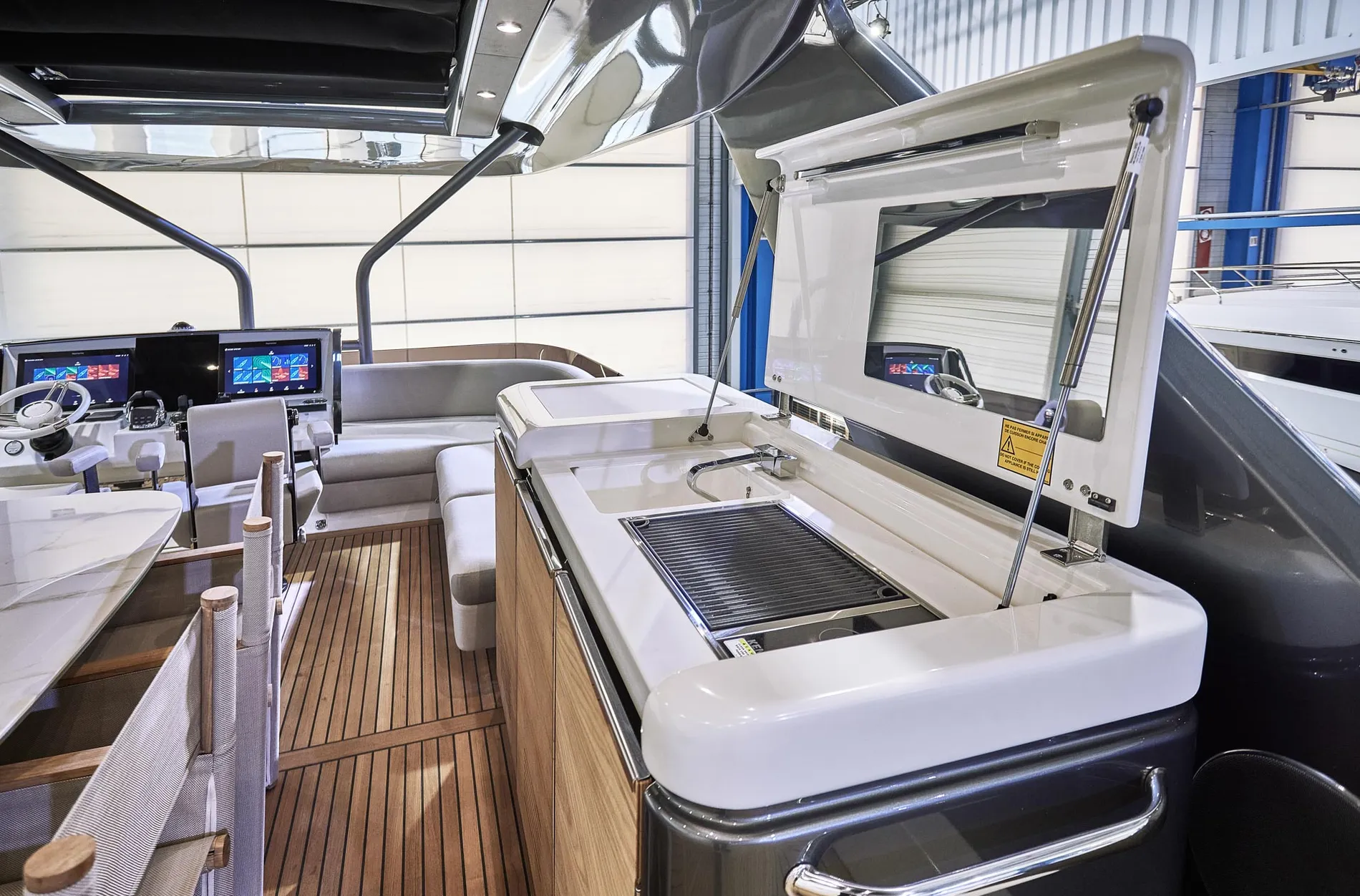 New 2027 Prestige yachts X70 for Sale | Vancouver, BC | M&P Yacht Centre | 68c9fd421f693a85880bda58