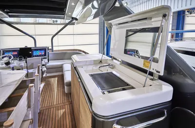 New 2027 Prestige yachts X70 for Sale | Vancouver, BC | M&P Yacht Centre | 68c9fd421f693a85880bda58