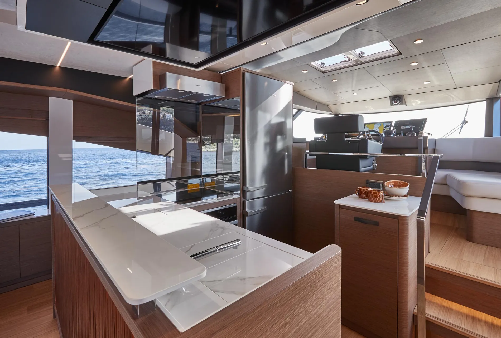 New 2027 Prestige yachts X70 for Sale | Vancouver, BC | M&P Yacht Centre | 68c9fd421f693a85880bda58