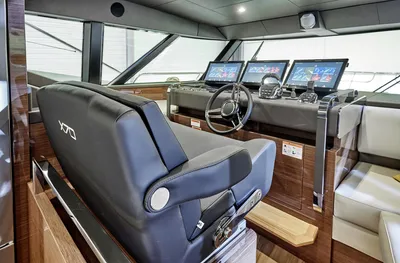 New 2027 Prestige yachts X70 for Sale | Vancouver, BC | M&P Yacht Centre | 68c9fd421f693a85880bda58