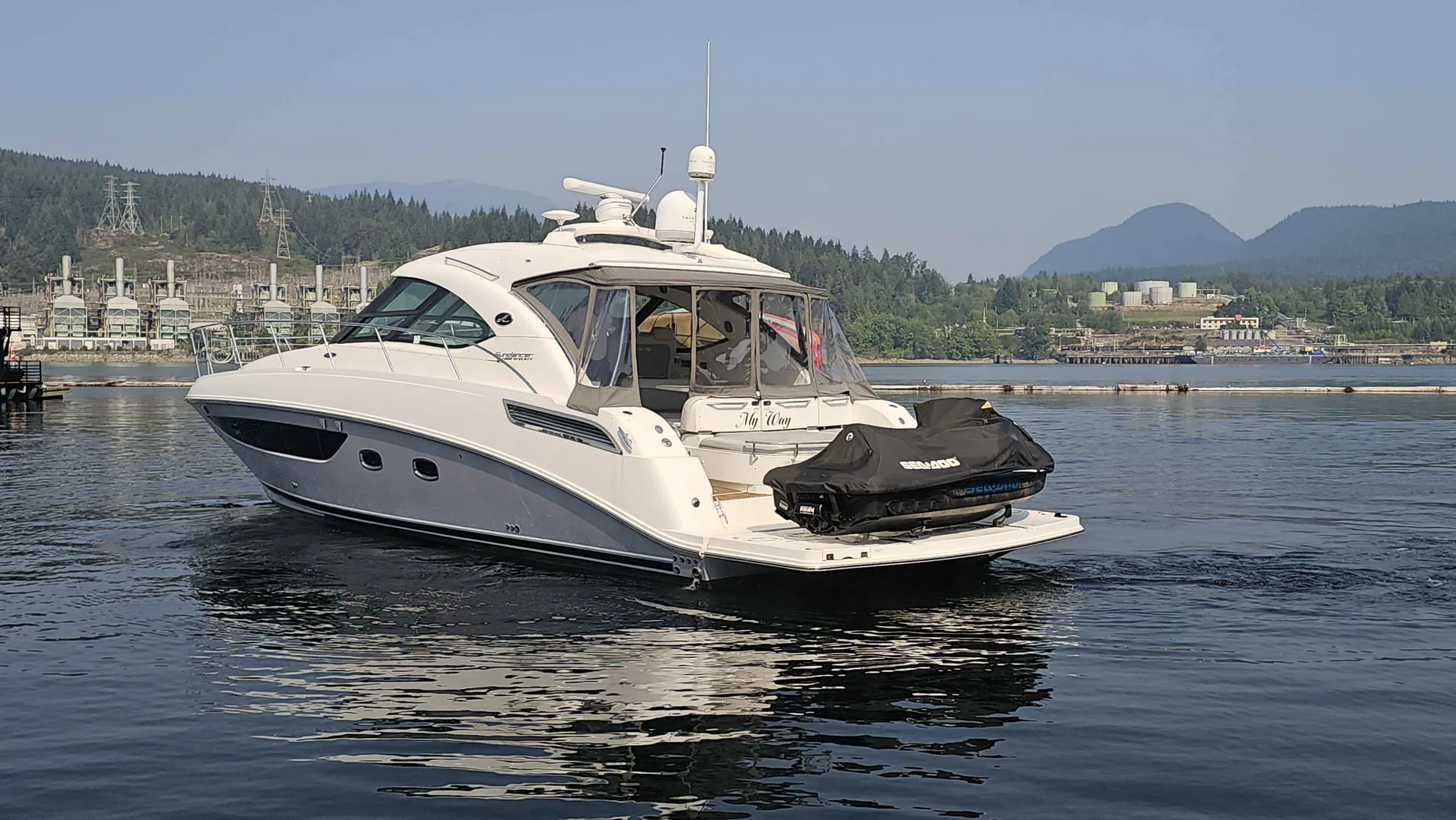 Pre-Owned 2013 Sea ray 470 Sundancer for Sale | Vancouver, BC | M&P Yacht Centre | 68cb35a1941b4b58a90b83c0