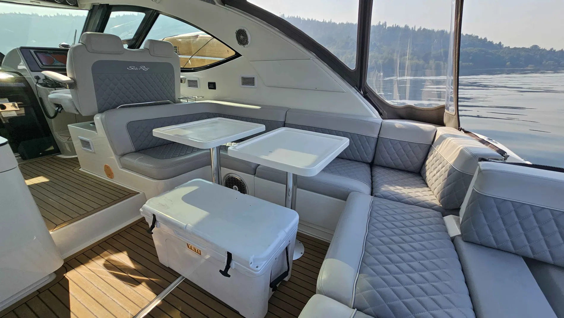 Pre-Owned 2013 Sea ray 470 Sundancer for Sale | Vancouver, BC | M&P Yacht Centre | 68cb35a1941b4b58a90b83c0