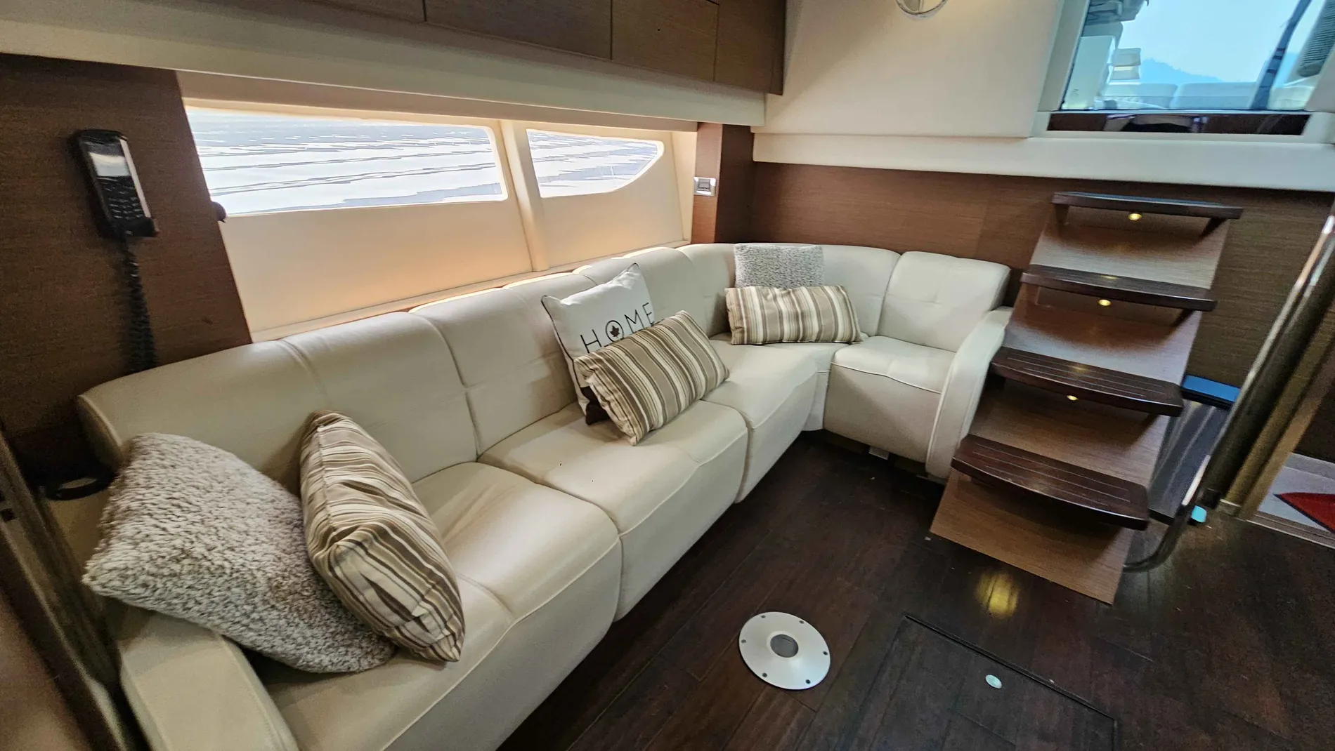 Pre-Owned 2013 Sea ray 470 Sundancer for Sale | Vancouver, BC | M&P Yacht Centre | 68cb35a1941b4b58a90b83c0