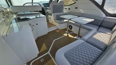 Pre-Owned 2013 Sea ray 470 Sundancer for Sale | Vancouver, BC | M&P Yacht Centre | 68cb35a1941b4b58a90b83c0
