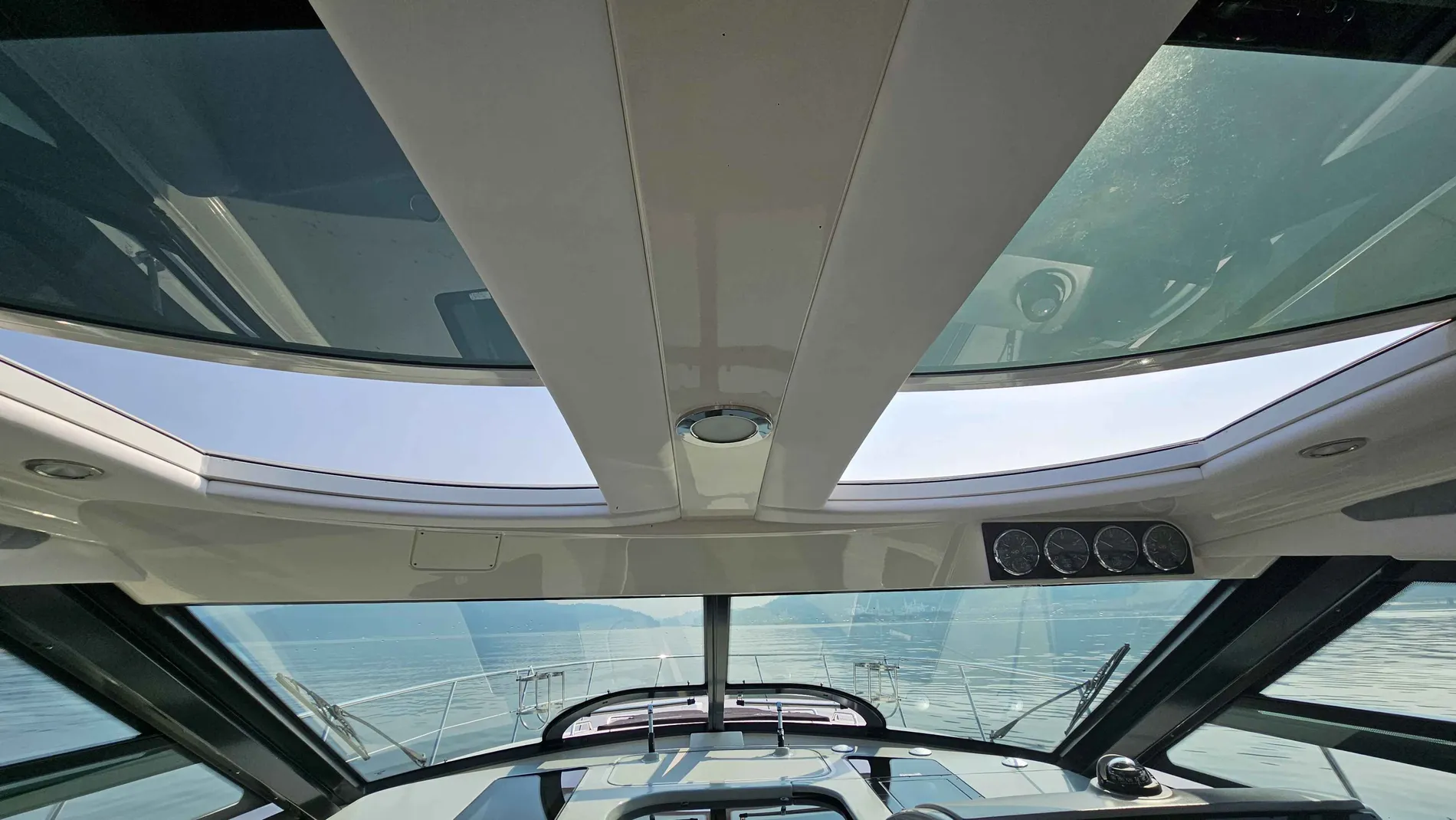 Pre-Owned 2013 Sea ray 470 Sundancer for Sale | Vancouver, BC | M&P Yacht Centre | 68cb35a1941b4b58a90b83c0