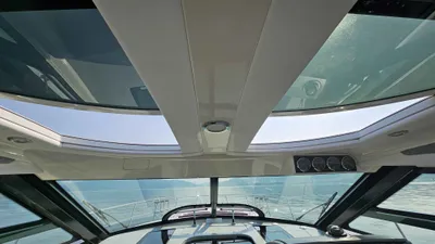 Pre-Owned 2013 Sea ray 470 Sundancer for Sale | Vancouver, BC | M&P Yacht Centre | 68cb35a1941b4b58a90b83c0
