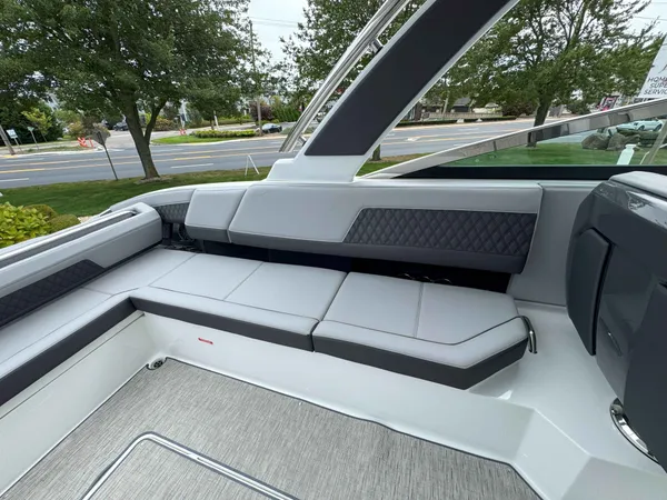 2025 Cobalt R33 OB detail image 9