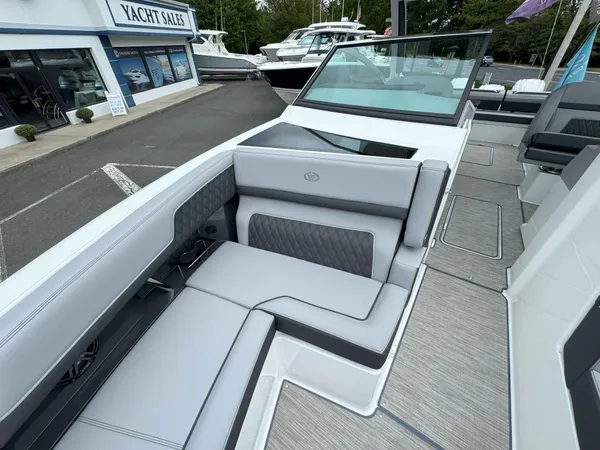 2025 Cobalt R33 OB detail image 23
