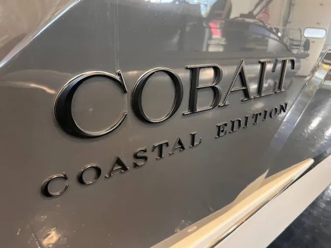 2026 Cobalt R8 Outboard
