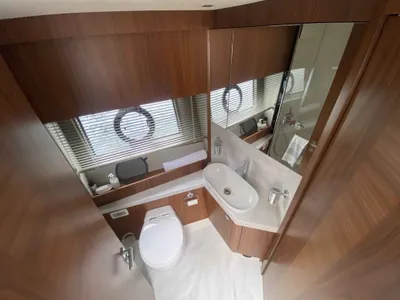 Pre-Owned 2020 Sunseeker Manhattan 52 for Sale | Vancouver, BC | M&P Yacht Centre | 68db1dfbdae076f8a605b06f