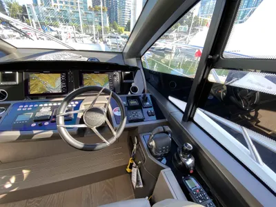 Pre-Owned 2020 Sunseeker Manhattan 52 for Sale | Vancouver, BC | M&P Yacht Centre | 68db1dfbdae076f8a605b06f