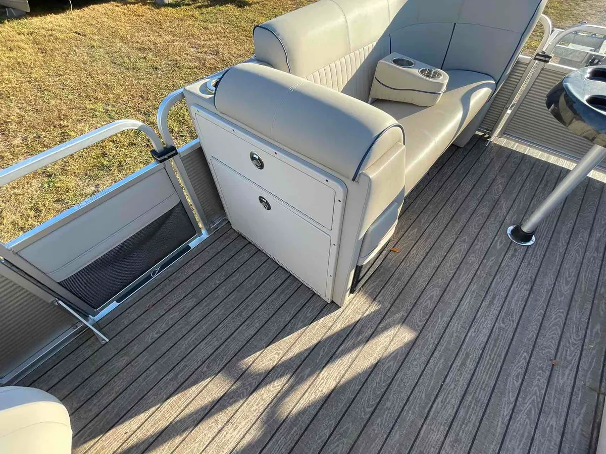 dummy-boat-img