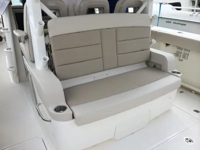New 2027 Boston whaler 380 Outrage for Sale | Vancouver, BC | M&P Yacht Centre | 68e40e65ae357479a20e7d75