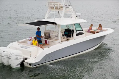 New 2027 Boston whaler 380 Outrage for Sale | Vancouver, BC | M&P Yacht Centre | 68e40e65ae357479a20e7d75