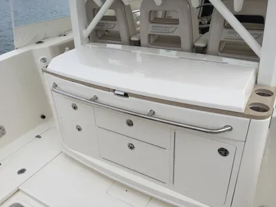 New 2027 Boston whaler 380 Outrage for Sale | Vancouver, BC | M&P Yacht Centre | 68e40e65ae357479a20e7d75