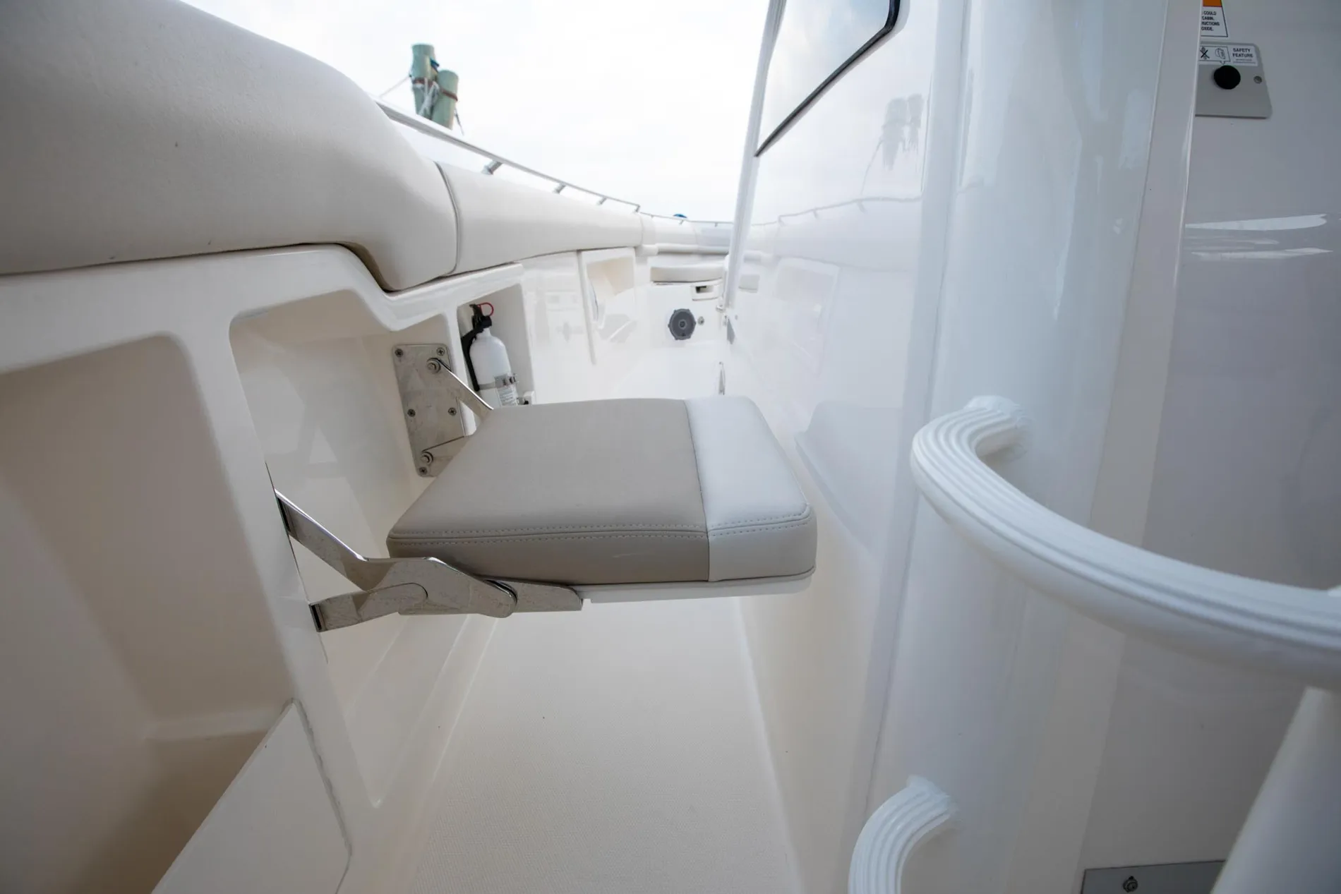 New 2027 Boston whaler 380 Outrage for Sale | Vancouver, BC | M&P Yacht Centre | 68e40e65ae357479a20e7d75