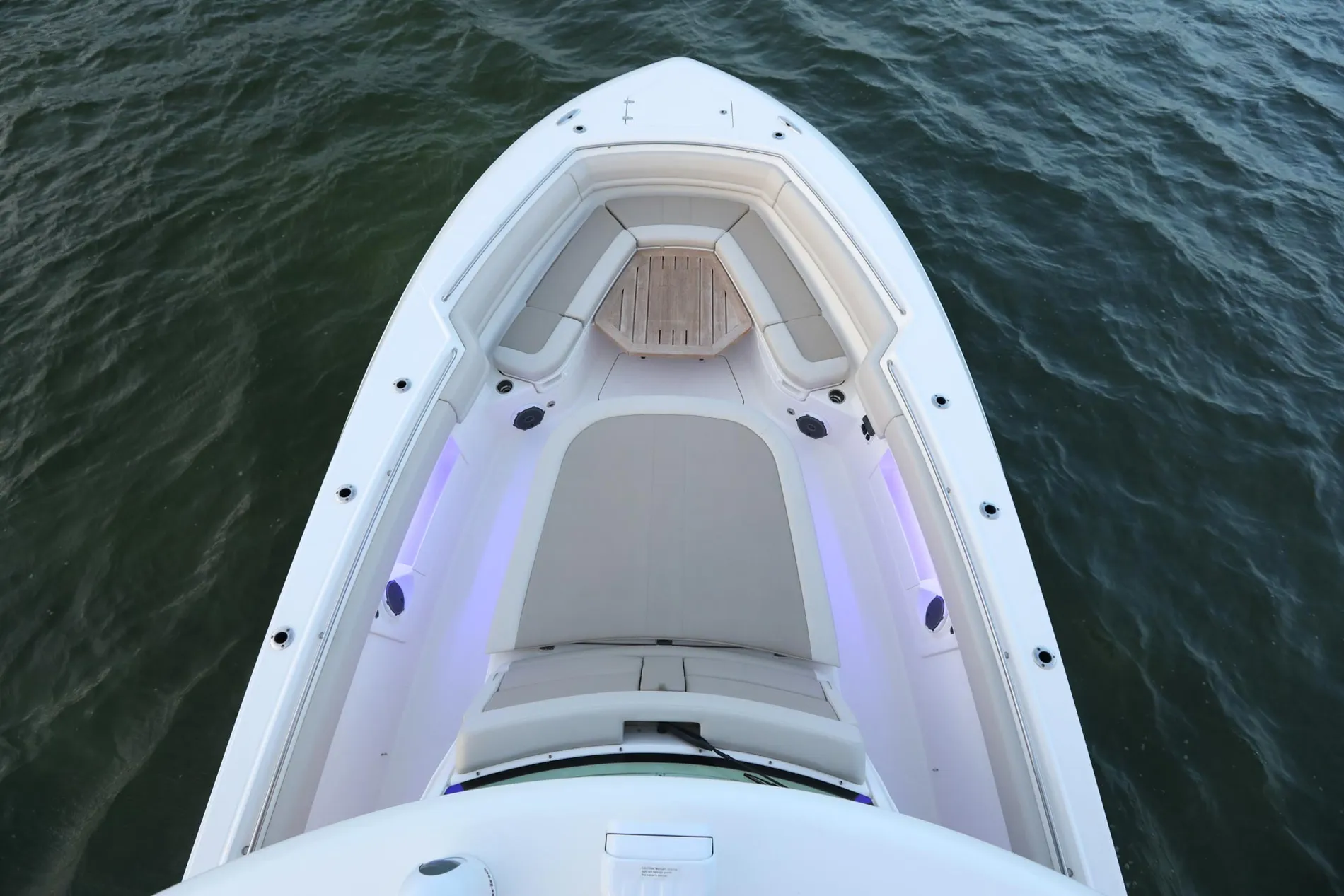 New 2027 Boston whaler 380 Outrage for Sale | Vancouver, BC | M&P Yacht Centre | 68e40e65ae357479a20e7d75