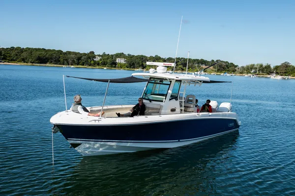 2027 Boston Whaler 330 Outrage